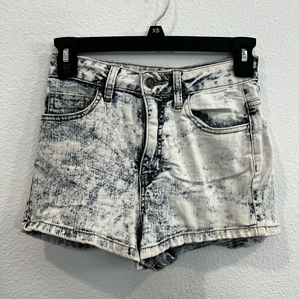 WASHED-OUT DENIM SHORTS